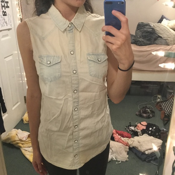 Washed Out Collared Top - Picture 4 of 7