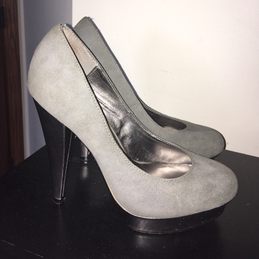 Grey suede pumps