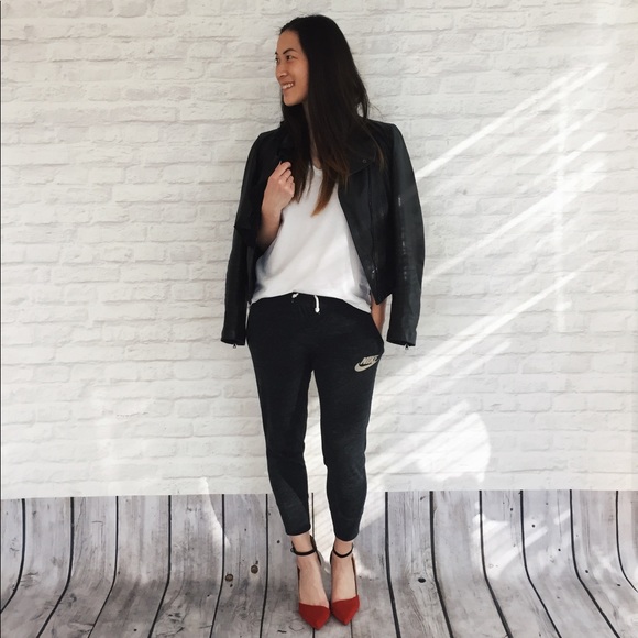 Hi, I'm Megan! - Picture 2 of 8