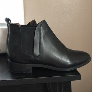 Topshop Chelsea boots