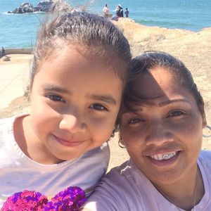 Meet your Posher, Carolina