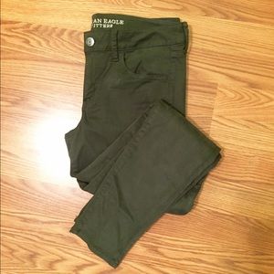 American Eagle Low Rise Olive Green Jegging
