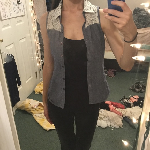 Keyhole Lace Button Down Shirt - Picture 5 of 7