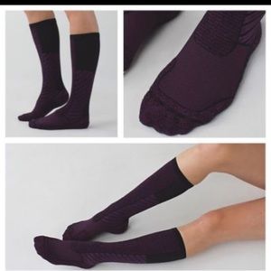 Lululemon gym training tough Sock NWT