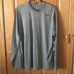 NWOT Men's Nike Dri-Fit long sleeve