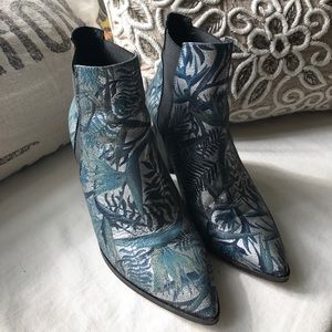 Metallic floral bootie. Intentionally Blank 39/8.5