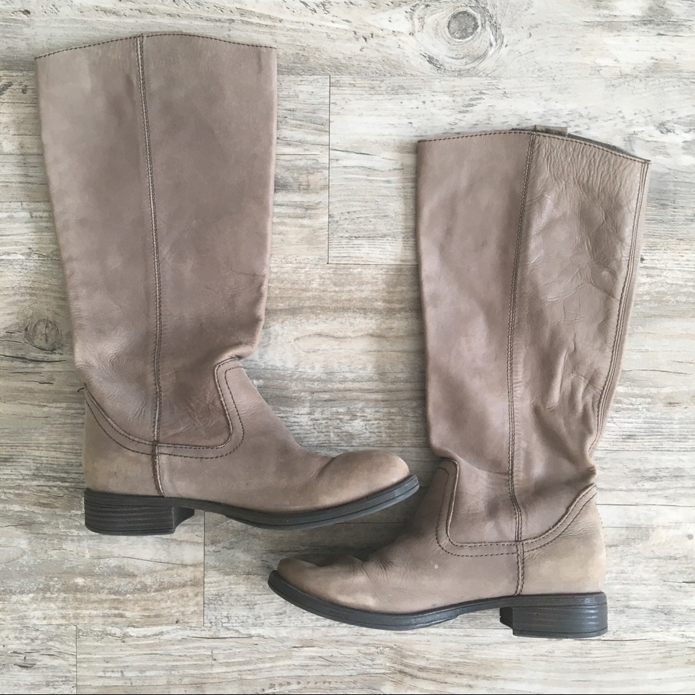 Riding boots