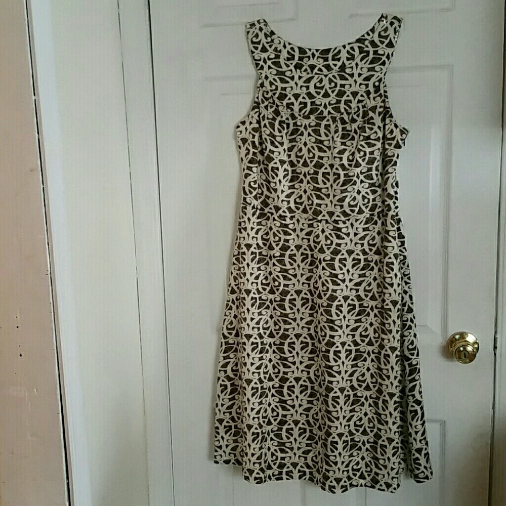 Beautiful  brown & beige summer dress.