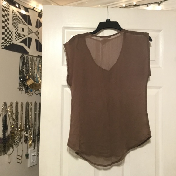 Lace detailed Flowy Blouse - Picture 2 of 6