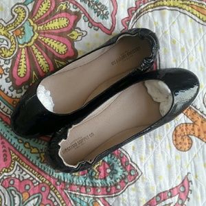 Mossimo Flats