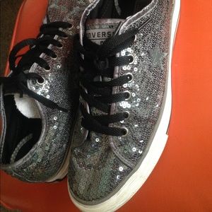 A pair of silver sequence converse so cute!
