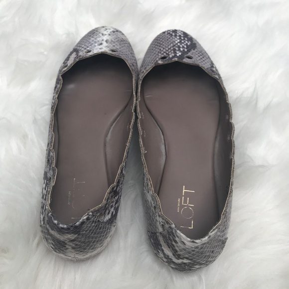 Scalloped Snake Pattern LOFT flats SIZE 8 - Picture 3 of 7