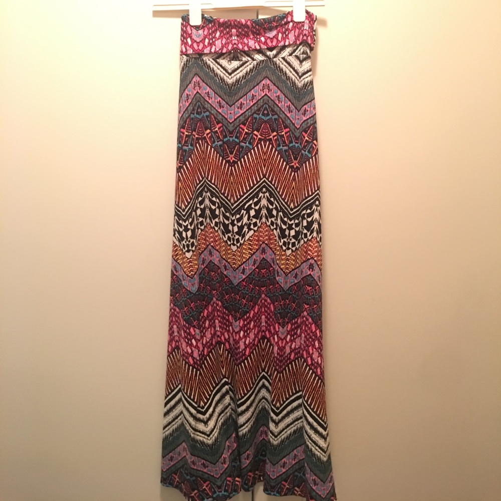 Long skirt with funky pattern