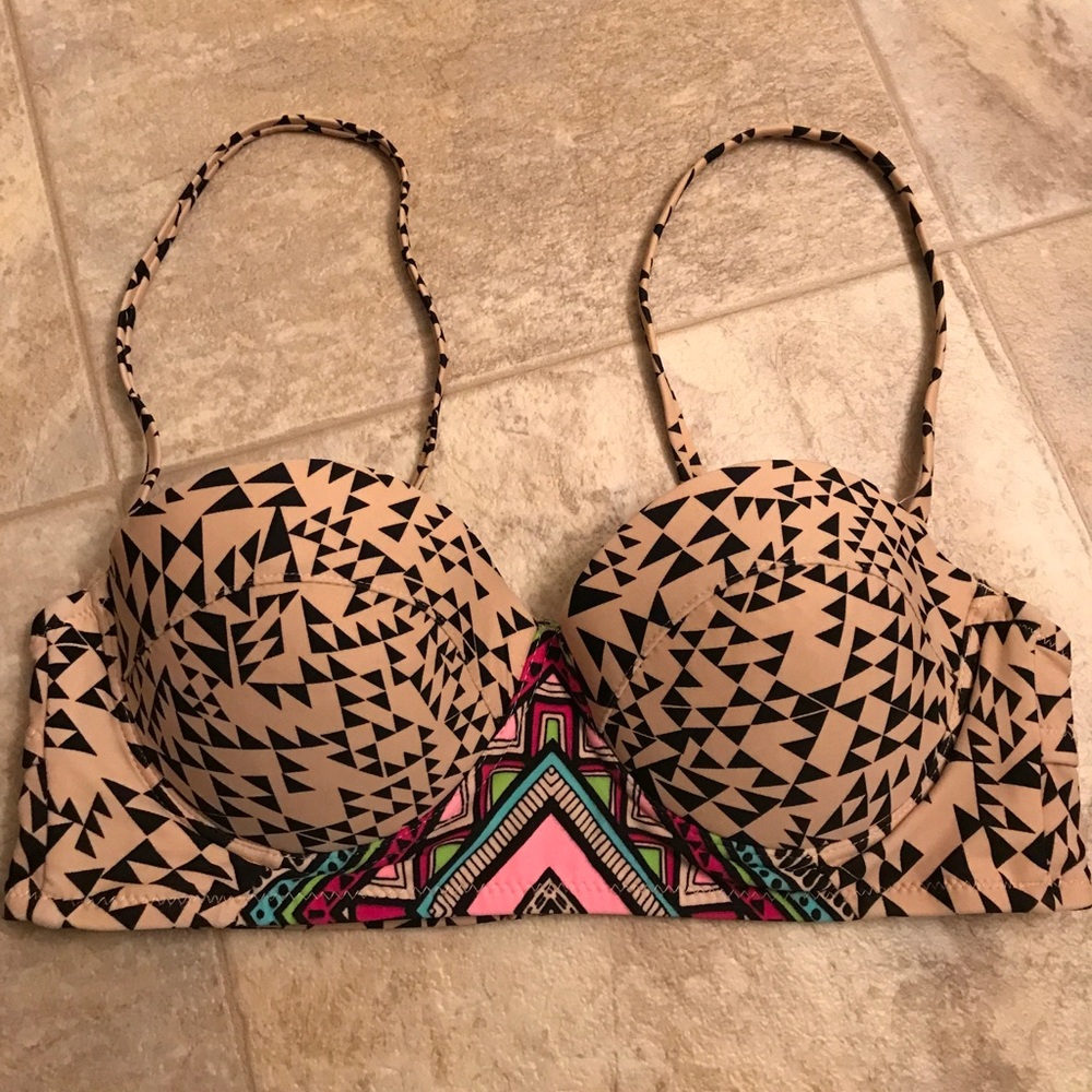 Super cute swim top