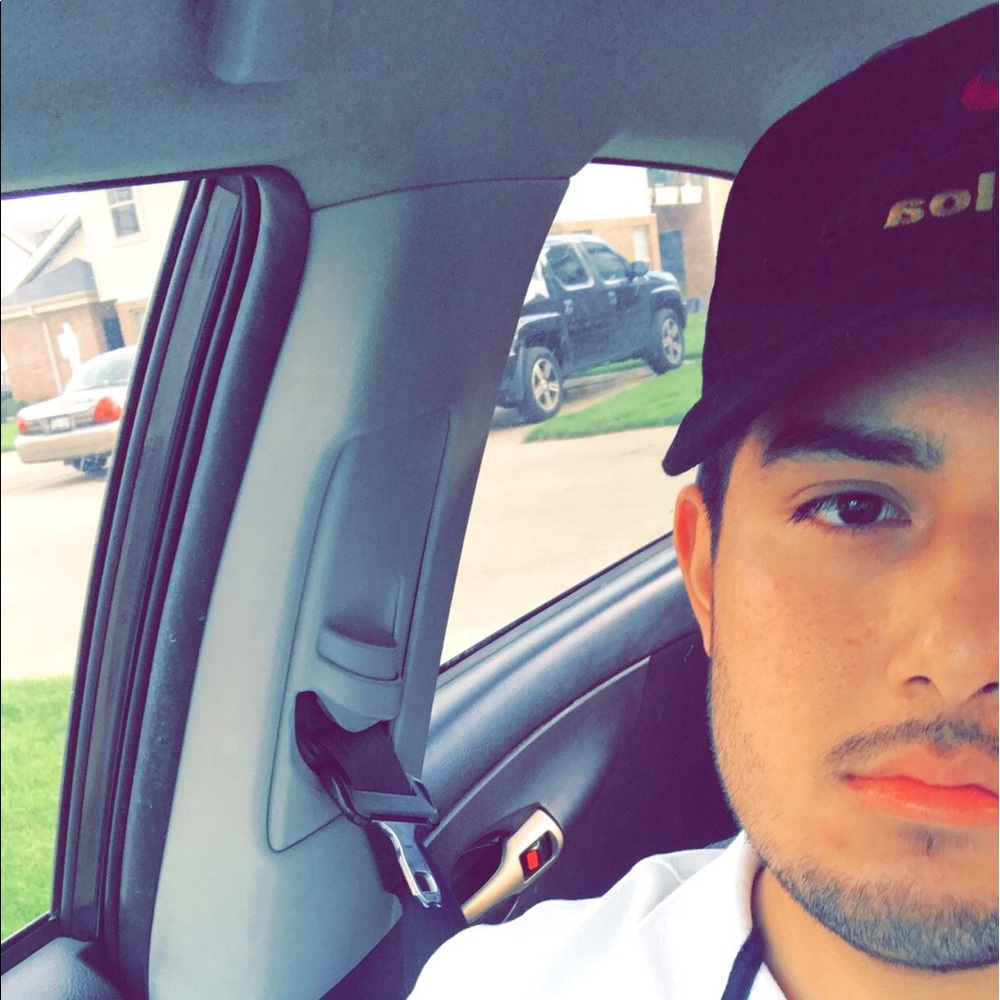 Meet your Posher, Diego