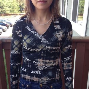 Fitted T-Shirt long sleeve with edgy print