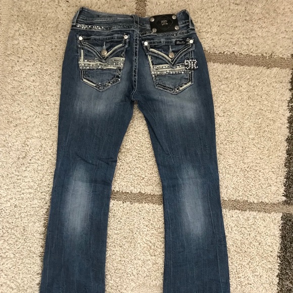 💎 Sparkly Miss Me Jeans 💎 - Picture 5 of 6