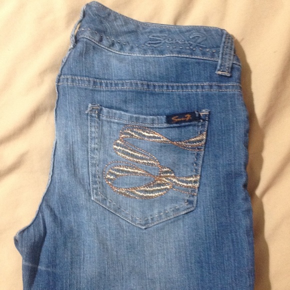 Bundle of 3 Capris - Picture 3 of 5