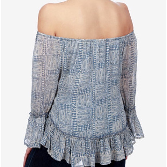 Lucky Brand Blue Ruffled Off-Shoulder Blouse - Picture 2 of 5