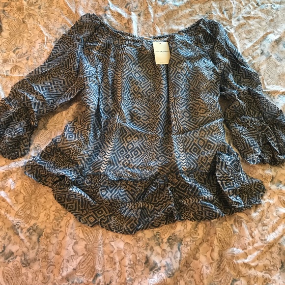 Lucky Brand Blue Ruffled Off-Shoulder Blouse - Picture 3 of 5