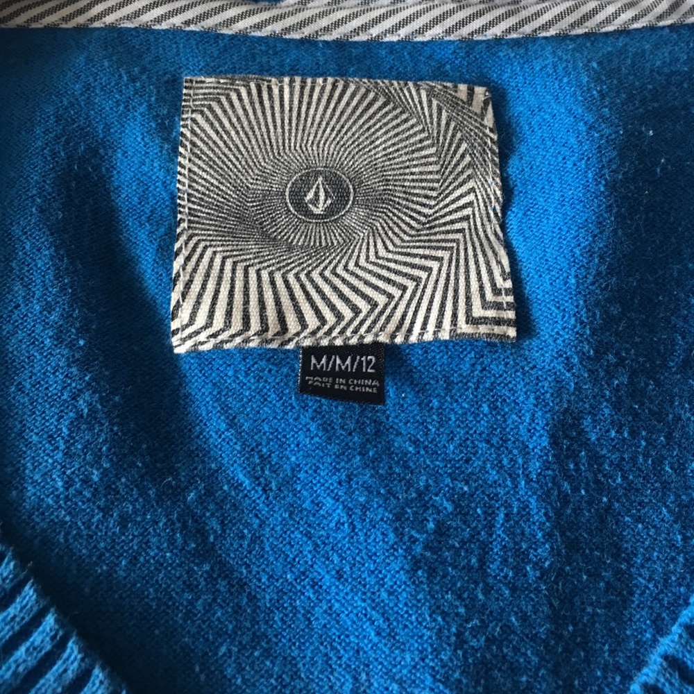 Volcom Sweater - Picture 2 of 5