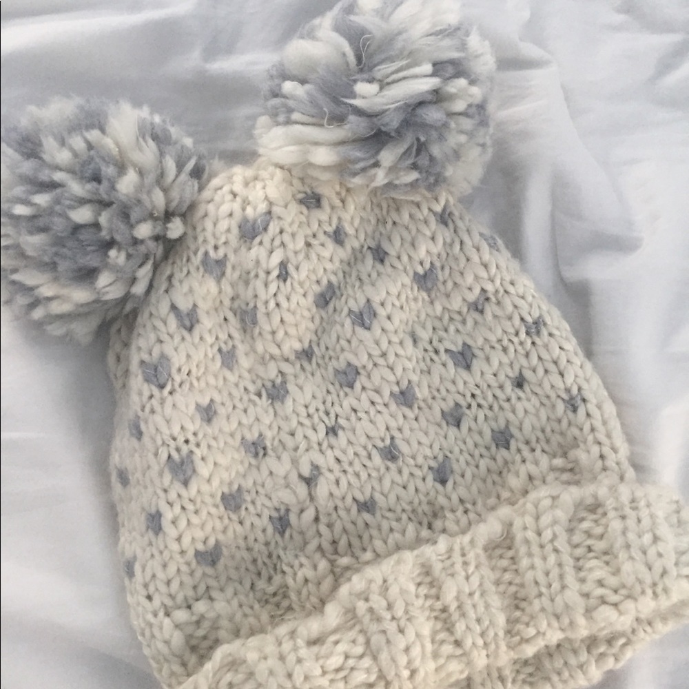 UO Pom Pom Hat