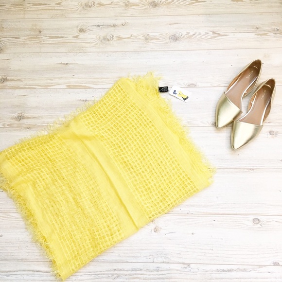 LYEL NWT Yellow Basket Weave Scarf - Picture 1 of 3