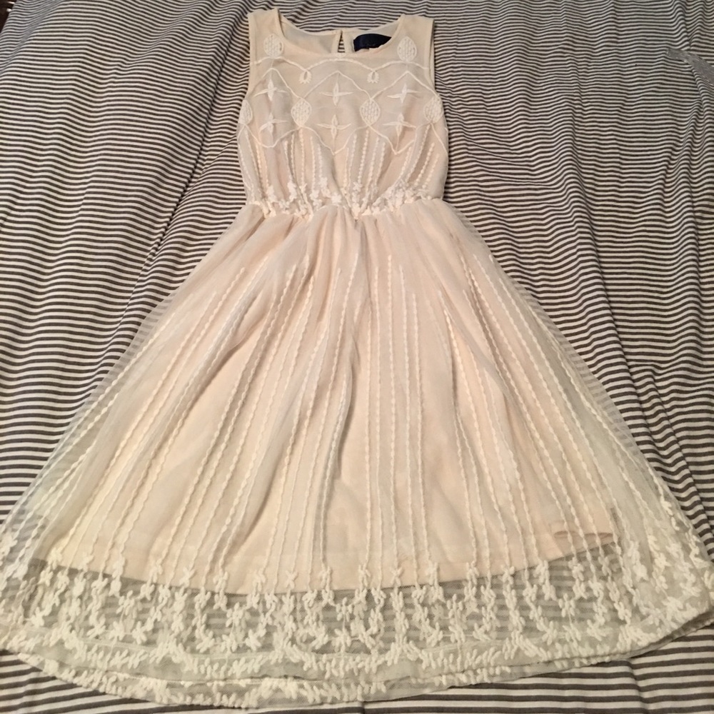 Francesca’s Blue Rain Cream Dress Size: Small.