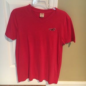 Men’s Hollister tee
