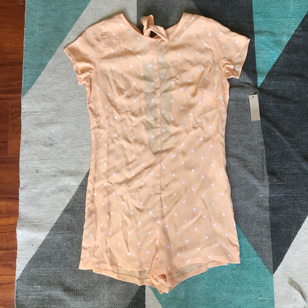 NWT Flynn skye open back romper peach polka dot S