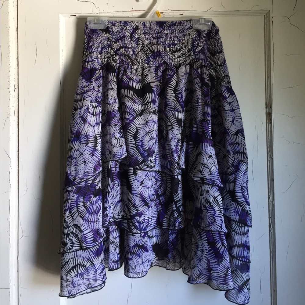 NWOT Ruffle Print Skirt