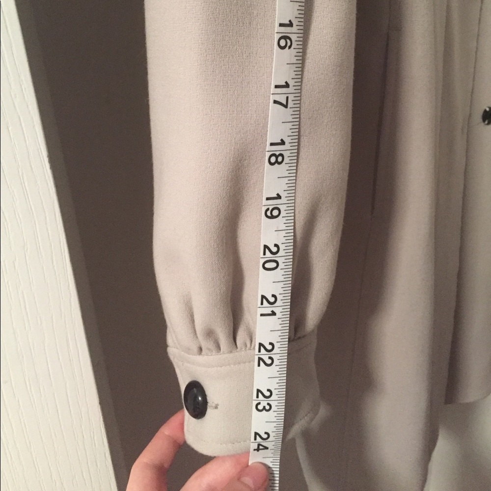 Long Jacket size 4 - Picture 8 of 8