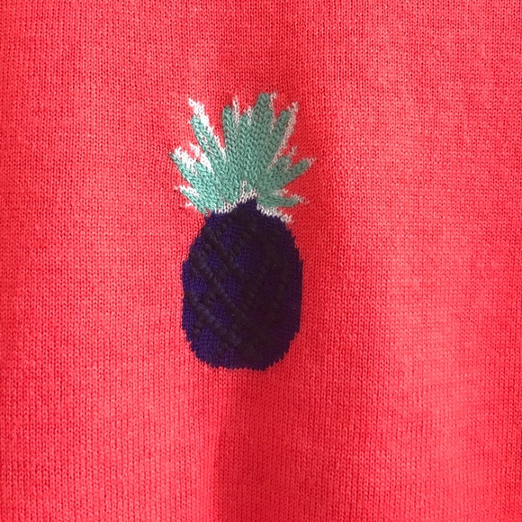 Vineyard vines 100% merino wool sweater never worn - Picture 2 of 4