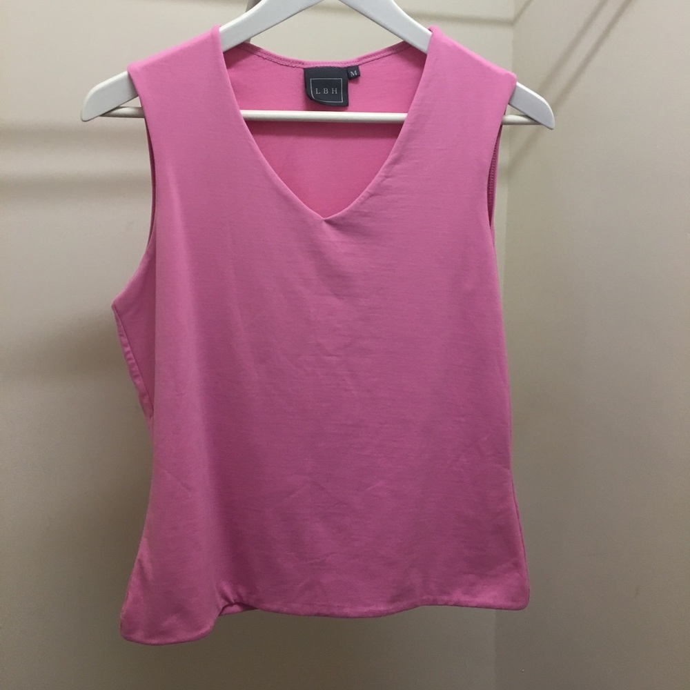 LBH sleeveless tennis top. activewear
