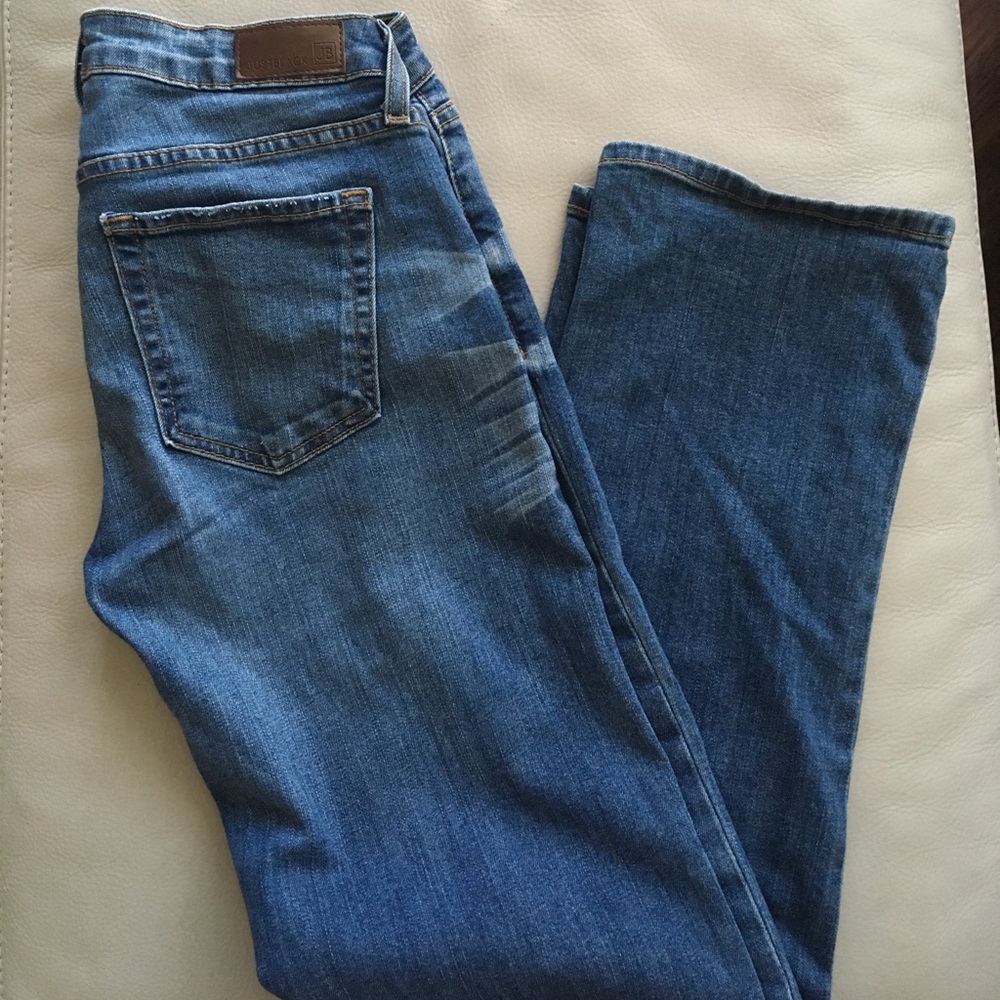 Straight leg cut Just Black Jeans size 25