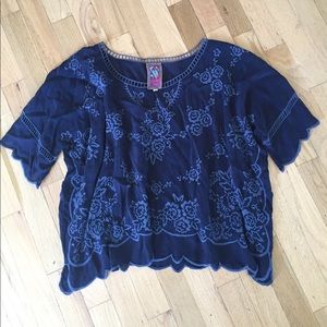 Blue Johnny Was Embroidered Blouse