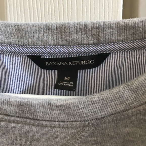 Banana Republic Tops - Banana Republic Sweatshirt Banana Republic Tops - Banana Republic Sweatshirt