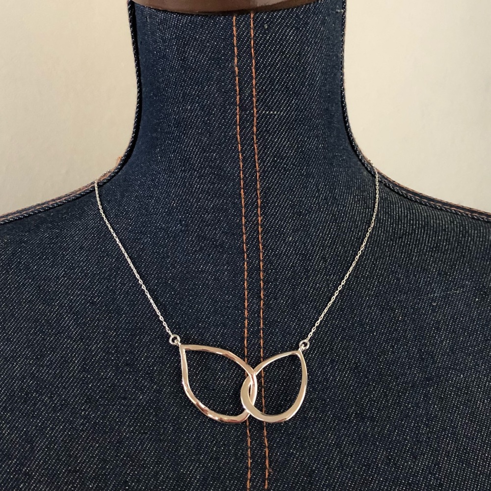 Chloe & Isabel interlocking double tear drop