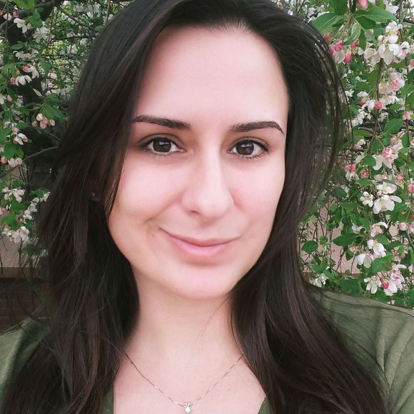 Meet your Posher, Stephanie - Picture 1 of 1