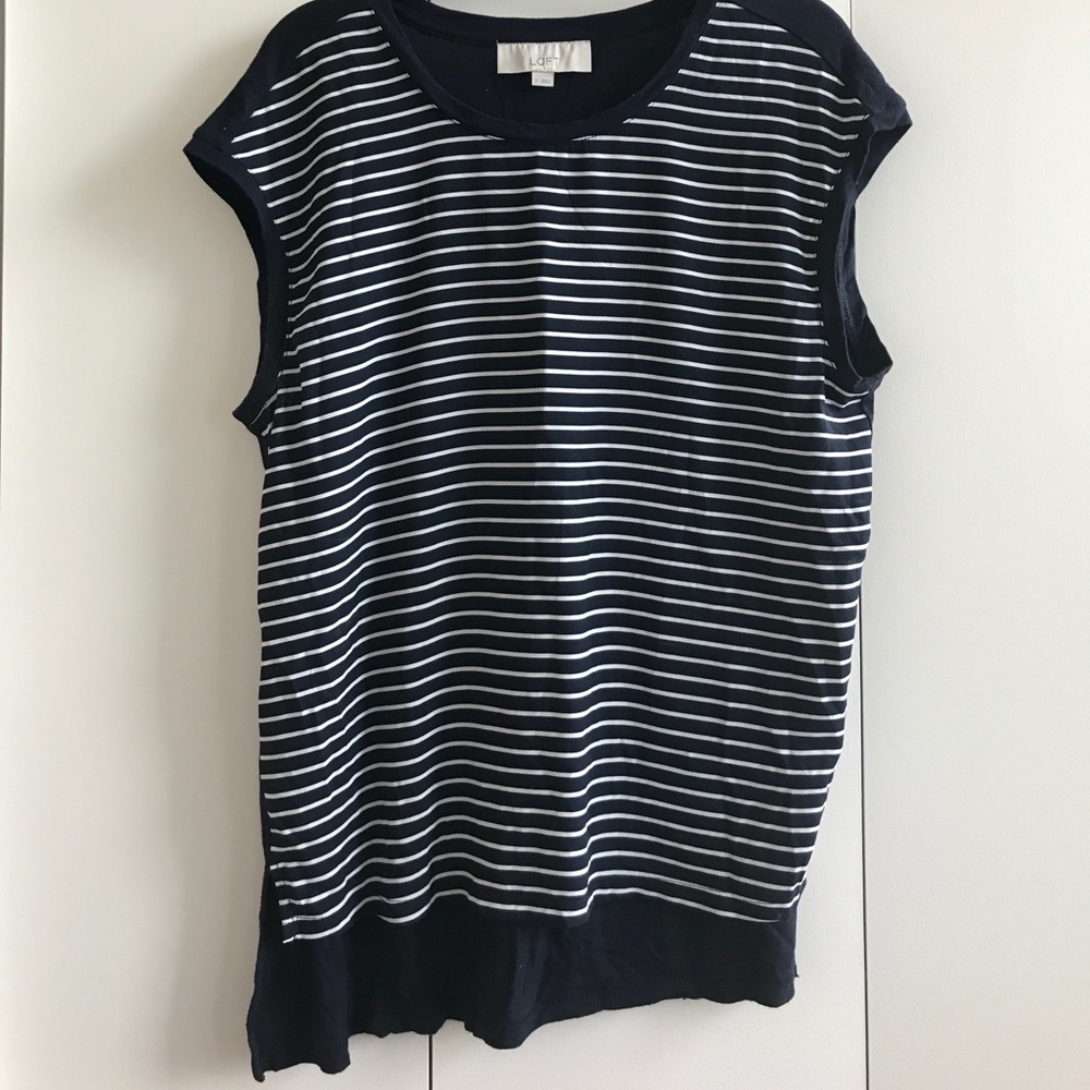 Ann Taylor loft fun T-shirt/blouse