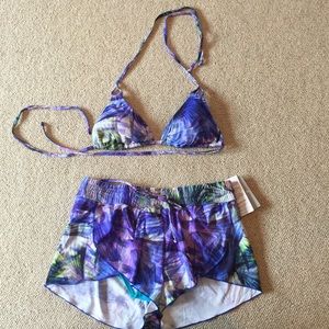 Athleta | Petal Short in Kailua Caspian Blue