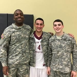 Meet your Posher, Denzle