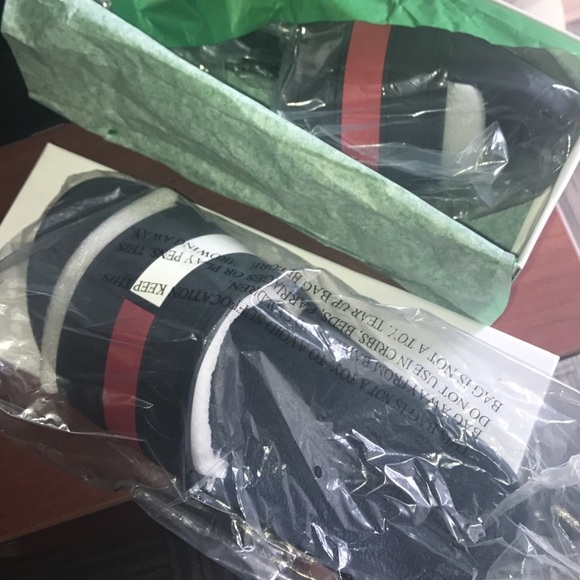 Tommy Hilfiger slides - Picture 3 of 4