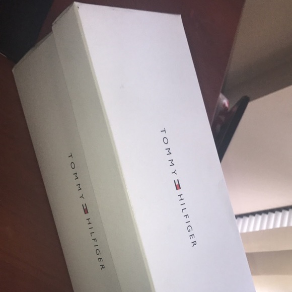 Tommy Hilfiger slides - Picture 4 of 4