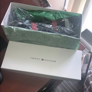 Tommy Hilfiger slides