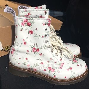Dr. Martens 1460W boots Portland Rose Print