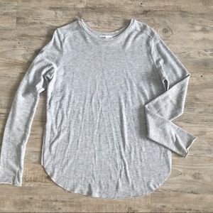 Long sleeved light sweatshirt