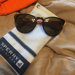 Sperry sunglasses
