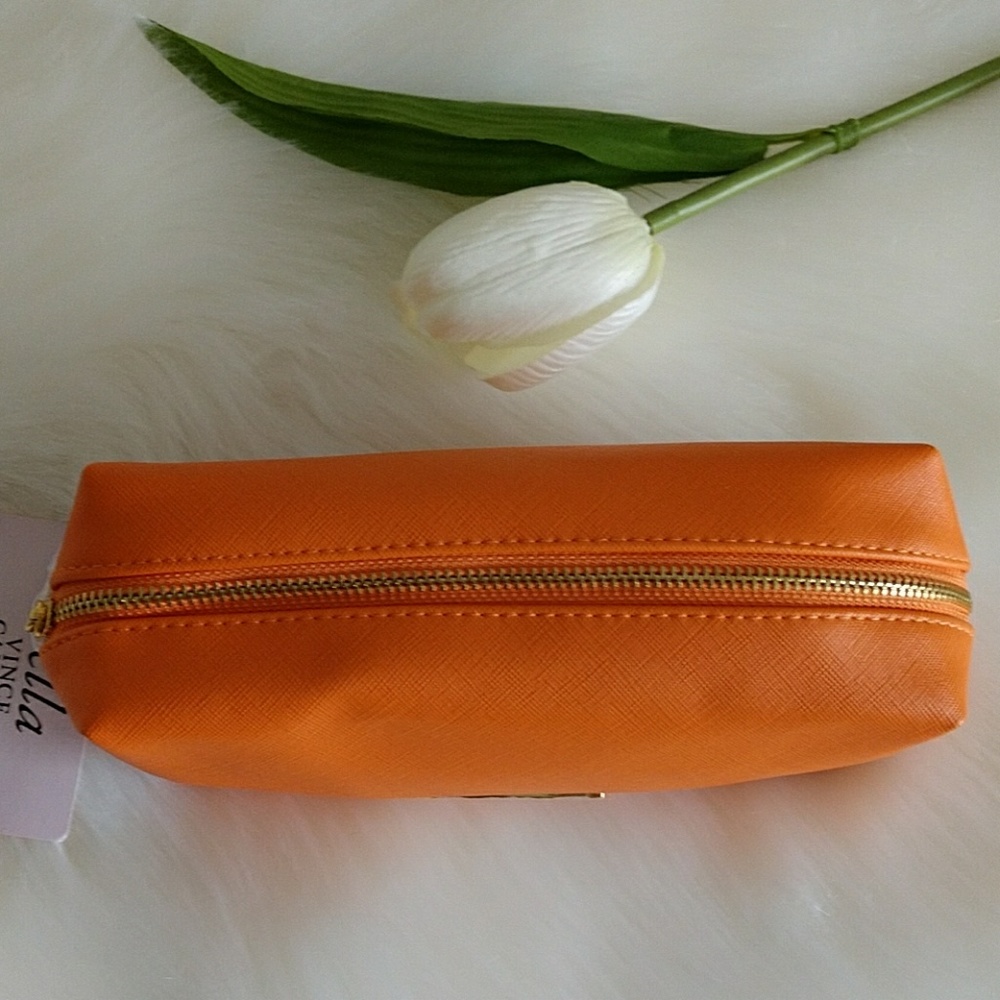 🌼VINCE CAMUTO COSMETIC BAG💞.NWT - Picture 3 of 8
