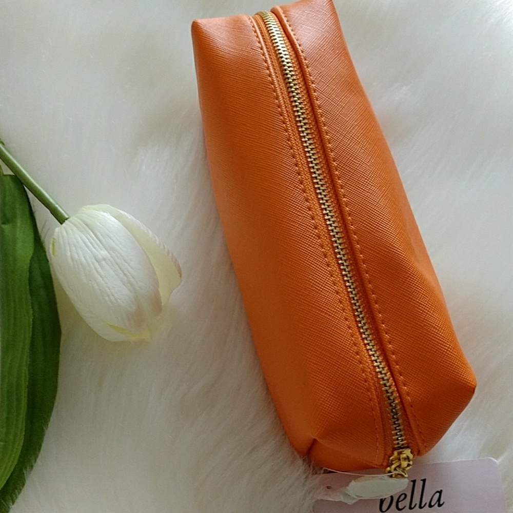 🌼VINCE CAMUTO COSMETIC BAG💞.NWT - Picture 4 of 8